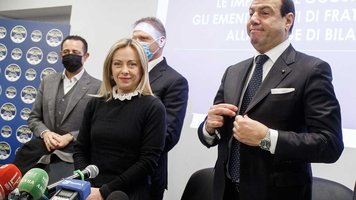 Immagine di Su Mps c'è la prima retromarcia di Meloni