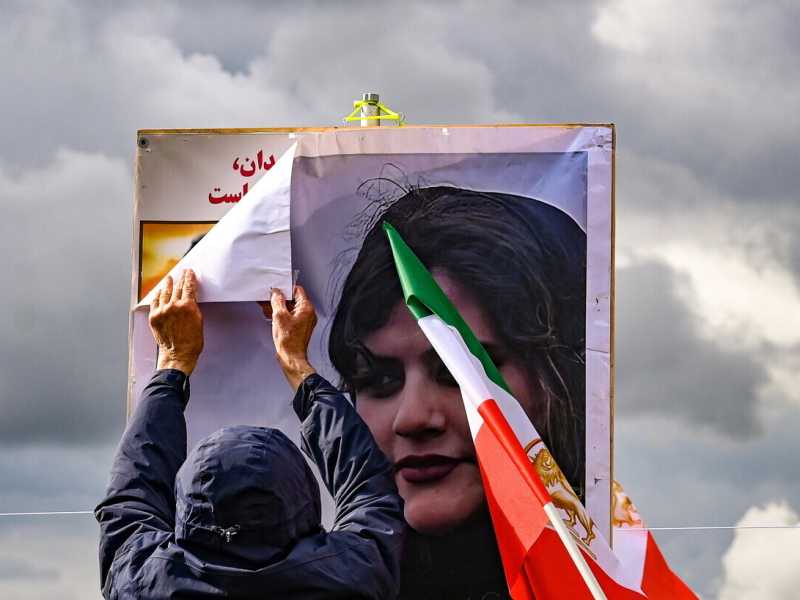 Mahsa Amini, 22 anni, &egrave; stata arrestata il 13 settembre dall&rsquo;unit&agrave; della polizia che fa rispettare il rigido codice di abbigliamento femminile in Iran. E&rsquo; stata dichiarata morta il 16 settembre (Ansa)&nbsp;<br />