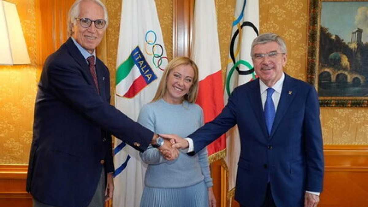 Immagine di Asse Draghi-Meloni sull'energia. Sul governo è scontro sui ministeri tecnici