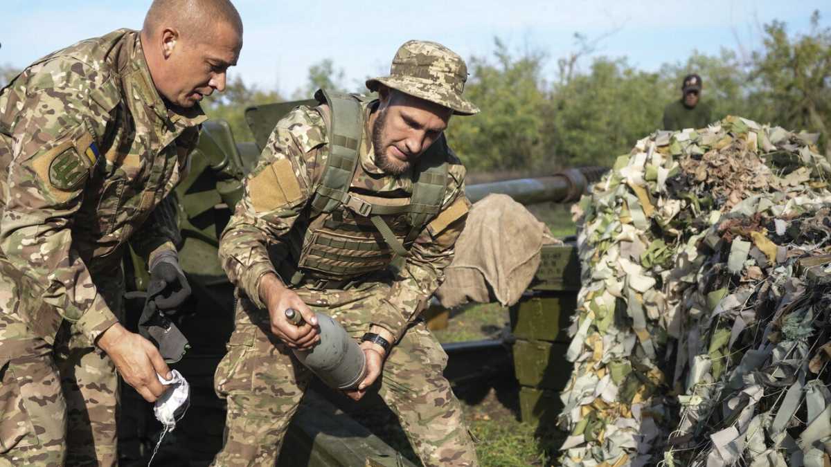 Immagine di I russi devono indebitarsi per comprarsi l’elmetto, come nel medioevo