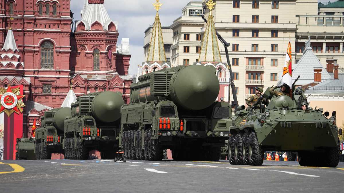 Immagine di L'unica cosa che possiamo fare contro l'atomica di Putin è giocare ad armi scoperte
