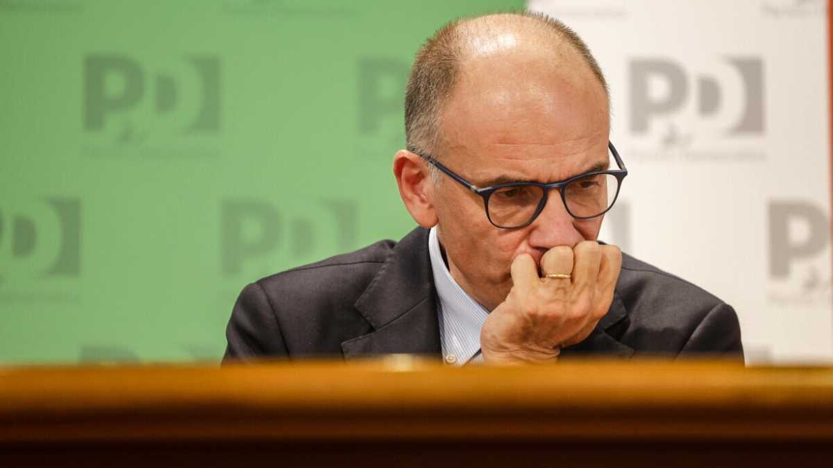Immagine di Letta oggi parla in direzione. Mentre nel Pd scoppia il caso donne