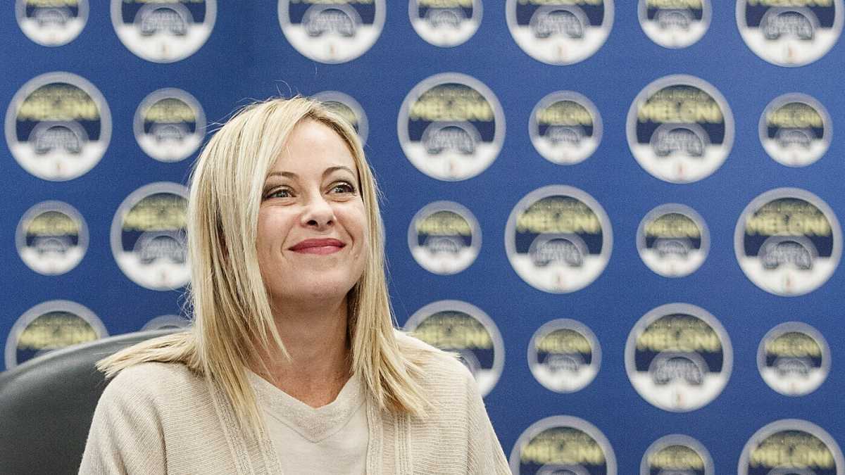 Immagine di Meloni prepara i colonnelli al gran sacrificio, ma ce l’ha con Salvini
