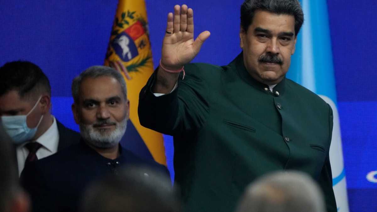 Immagine di Dopo la rottura con Bin Salman, Biden apre a Maduro sul petrolio