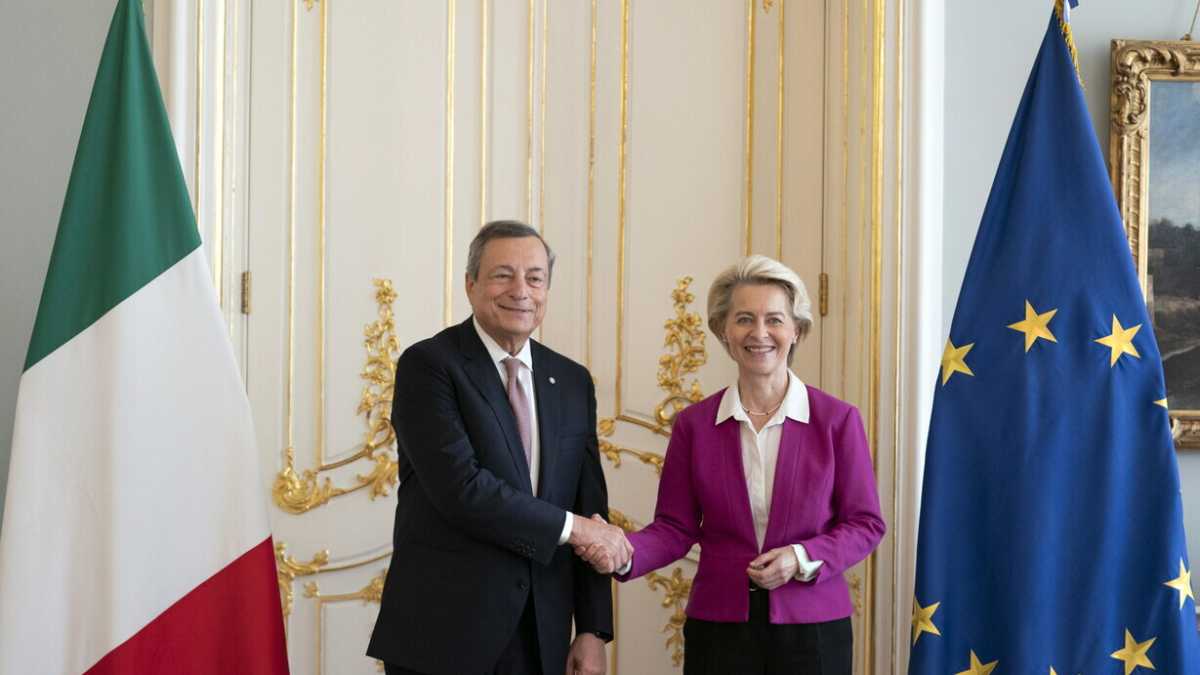 Immagine di Draghi attacca von der Leyen: Ursula, sei in ritardo