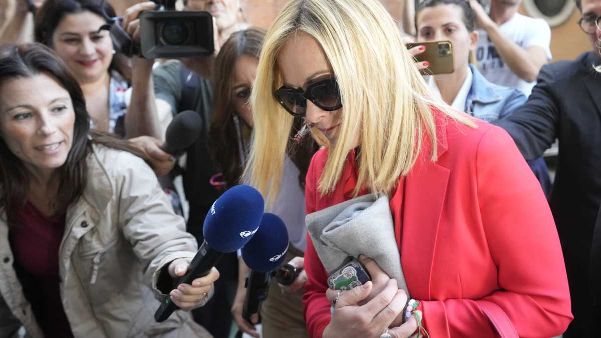 Immagine di Perché a Meloni serve un tecnico al Mef? La risposta riguarda un doppio guaio di Lega e FdI