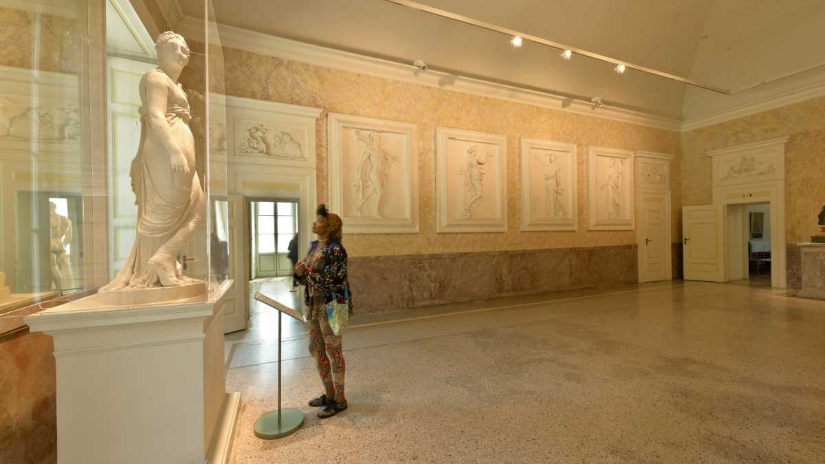 Immagine di Quel ramo del lago di Clooney che si trasforma grazie all'arte