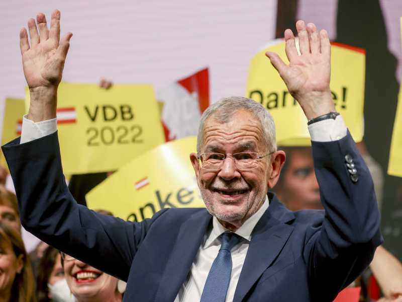 Il verde Van der Bellen confermato presidente in Austria