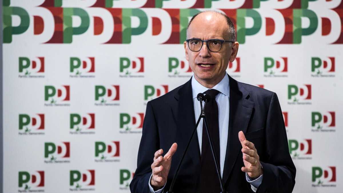 Immagine di Enrico Letta, un leader in uscita ma non dimesso alle prese con un congresso che non c’è