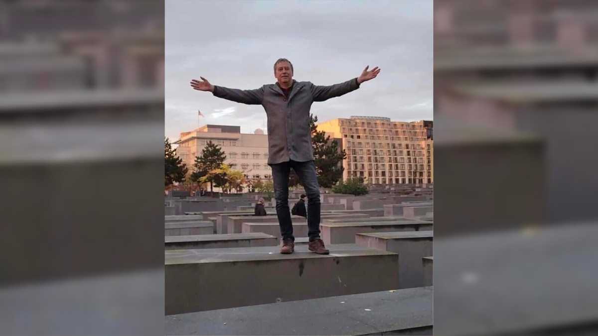 Immagine di L'esponente dell'Afd che esulta davanti al Memoriale dell'Olocausto è un campanello d'allarme