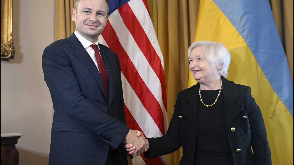 Immagine di Non solo armi, l’Ucraina ha bisogno di soldi. E l’Europa fa poco e tardi