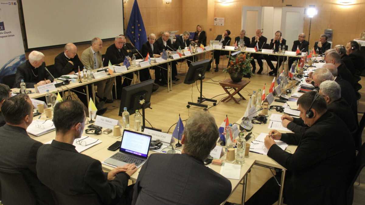 Immagine di I vescovi europei condannano Putin