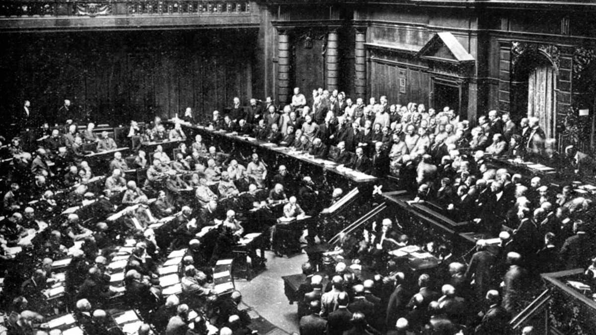 Immagine di 1933: così morì la sinistra tedesca. E dopo 10 anni l'Spd risorse dalle ceneri