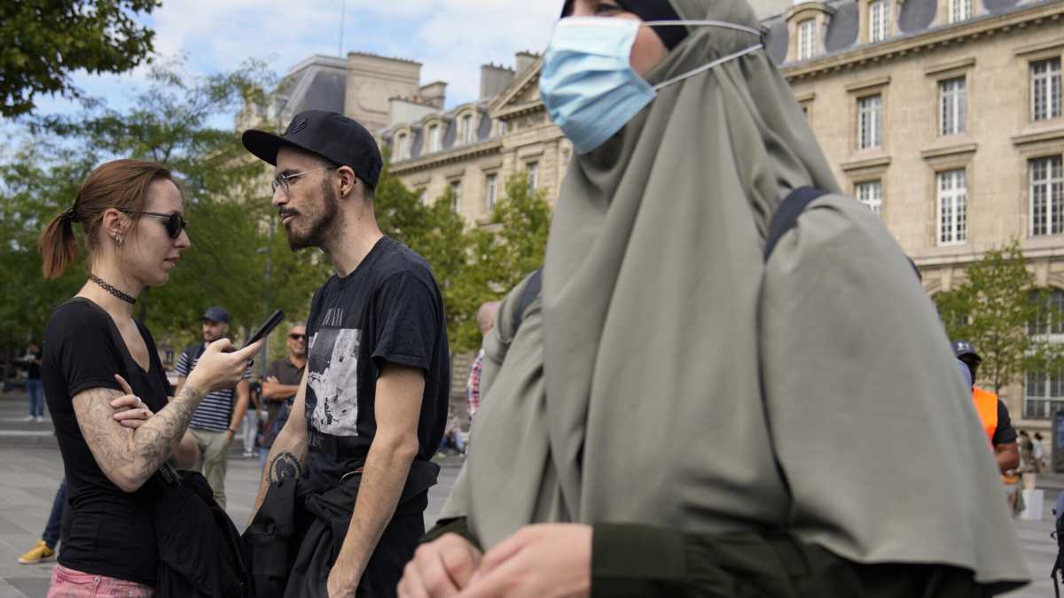 Immagine di A due anni da Samuel Paty, la Francia fa i conti con il terrore nelle scuole