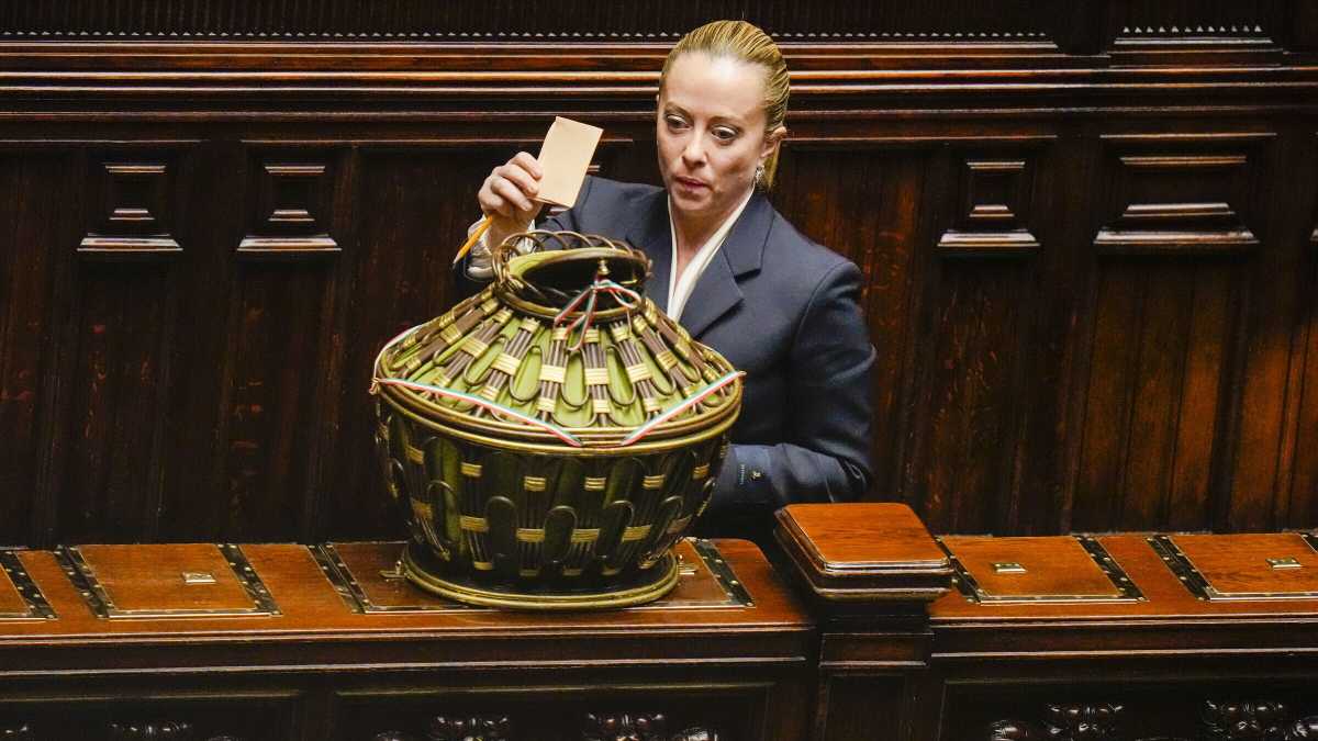 Immagine di Letta attacca Meloni, Meloni attacca Letta. Salvini fa l'ecumenico