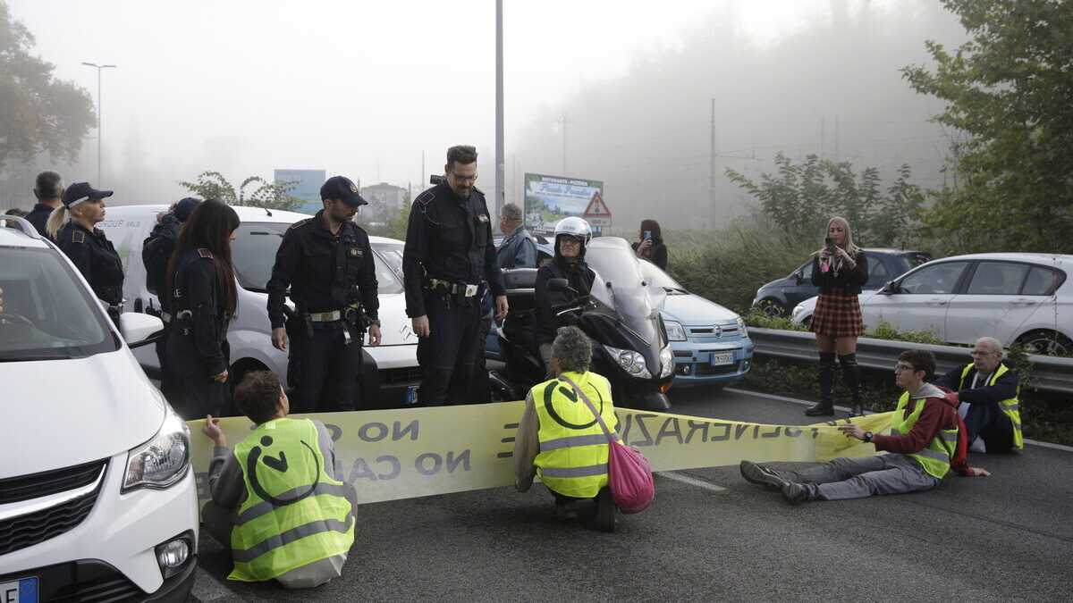 Immagine di Perché nessuno blocca gli ambientalisti che bloccano Roma