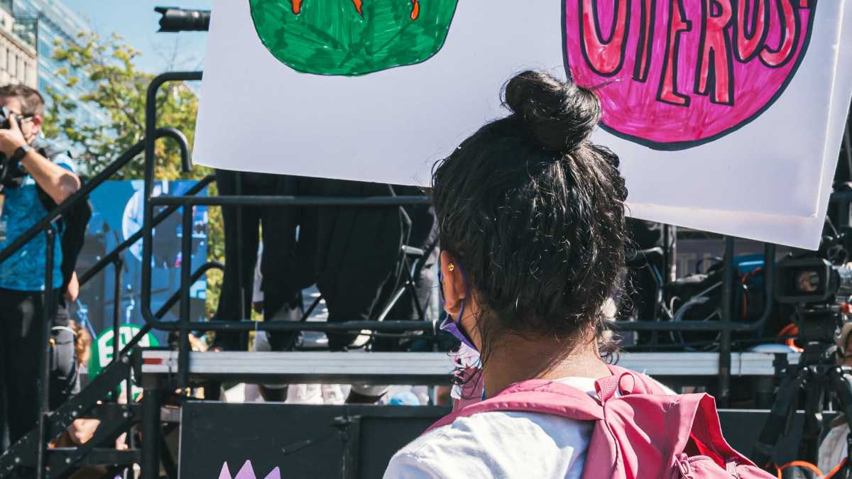 Immagine di Se due uomini denunciano la discriminazione di essere nati senza utero