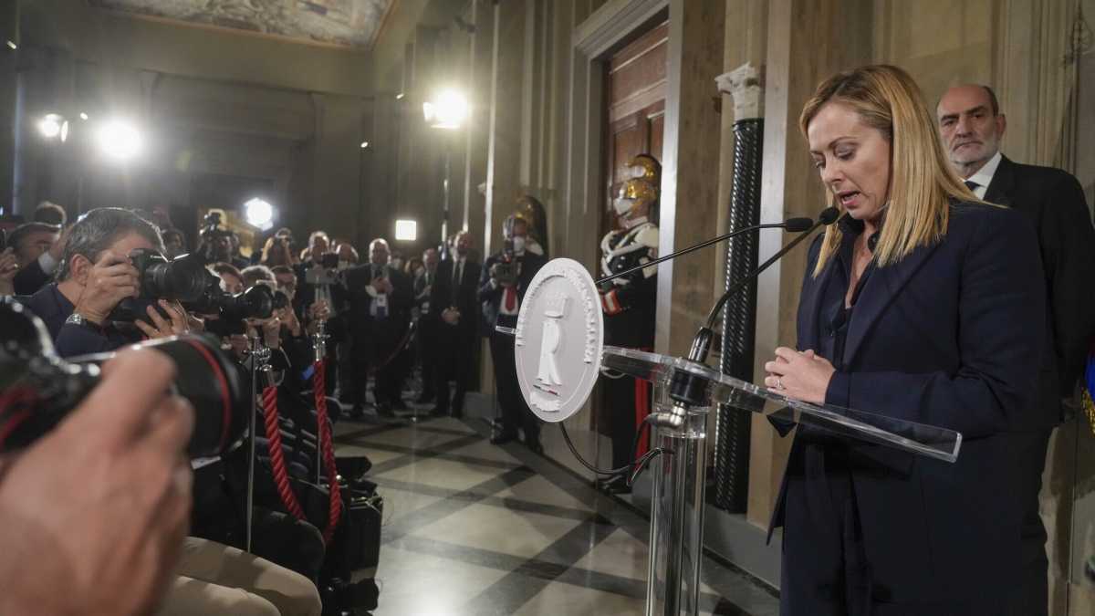 Immagine di Musica Meloni: cambia il nome dei ministeri, le sorprese Mantovano e Sangiuliano