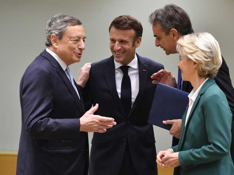 Un caffè con Macron. Così Meloni proverà a non disperdere l'eredità di Draghi sul gas