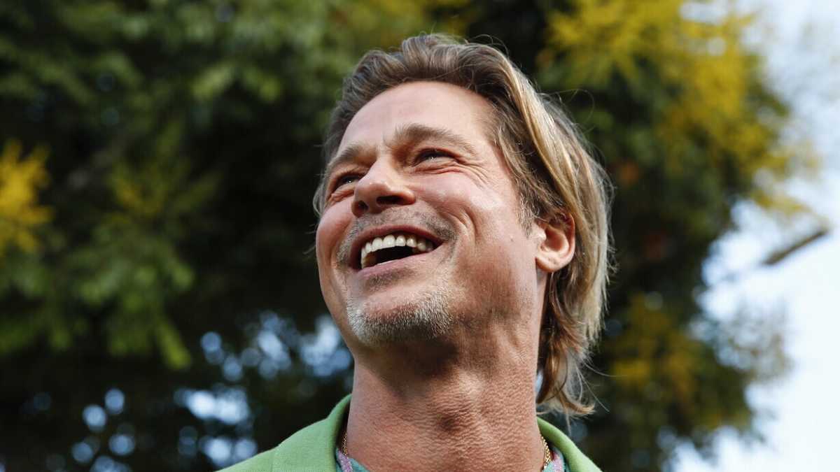 Immagine di Metti Brad Pitt tra musica e bocce in Costa Azzurra