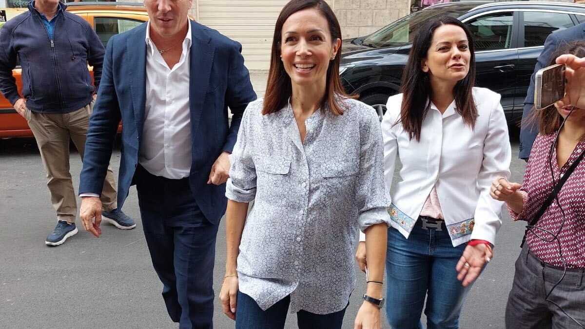 Immagine di Il Pd in Puglia traballa: fedelissimo di Emiliano e consigliera di Decaro arrestati per voto di scambio