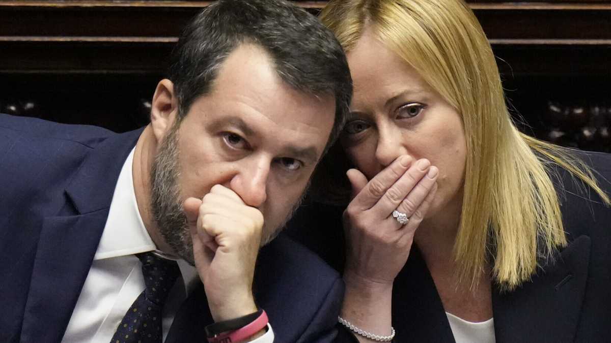 Immagine di Festival Salvini. Scavalca Piantedosi, va alla mensa dei Ferrovieri. FdI: "Senza Rixi è dimezzato"