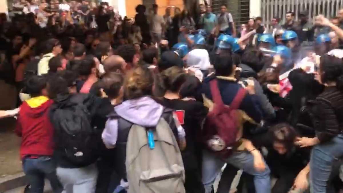 Immagine di Polizia per la democrazia alla Sapienza