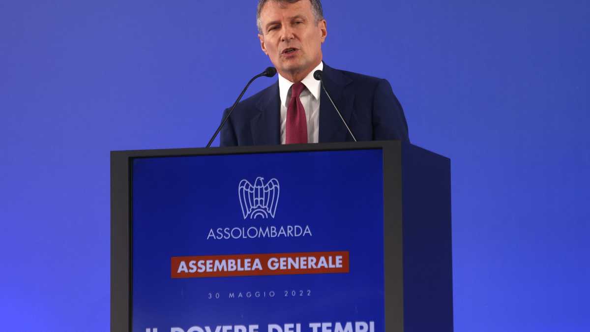 Immagine di Allarme imprese: il nuovo booklet di Assolombarda