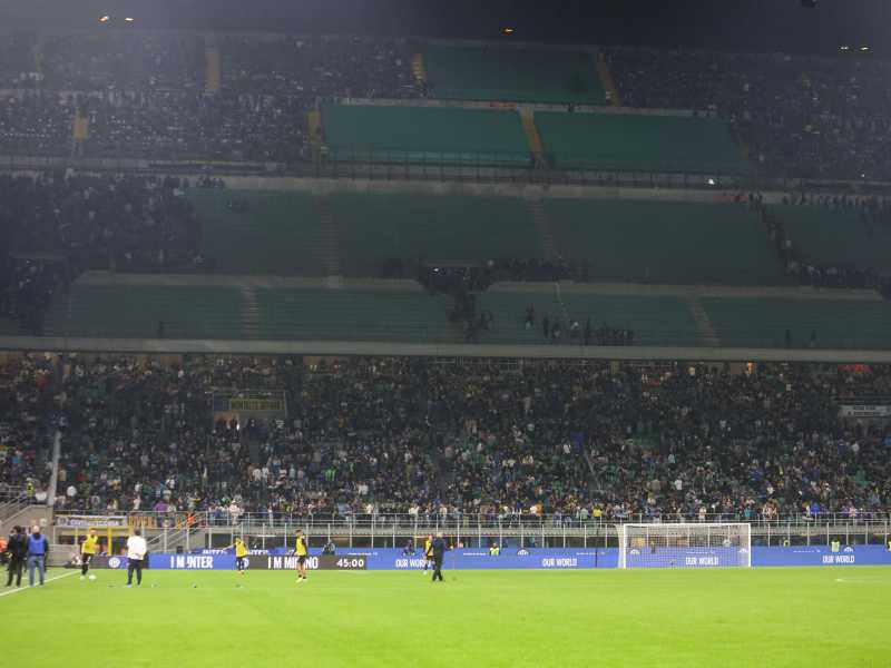 &nbsp;La curva nord di San Siro sabato scorso (foto Ansa)