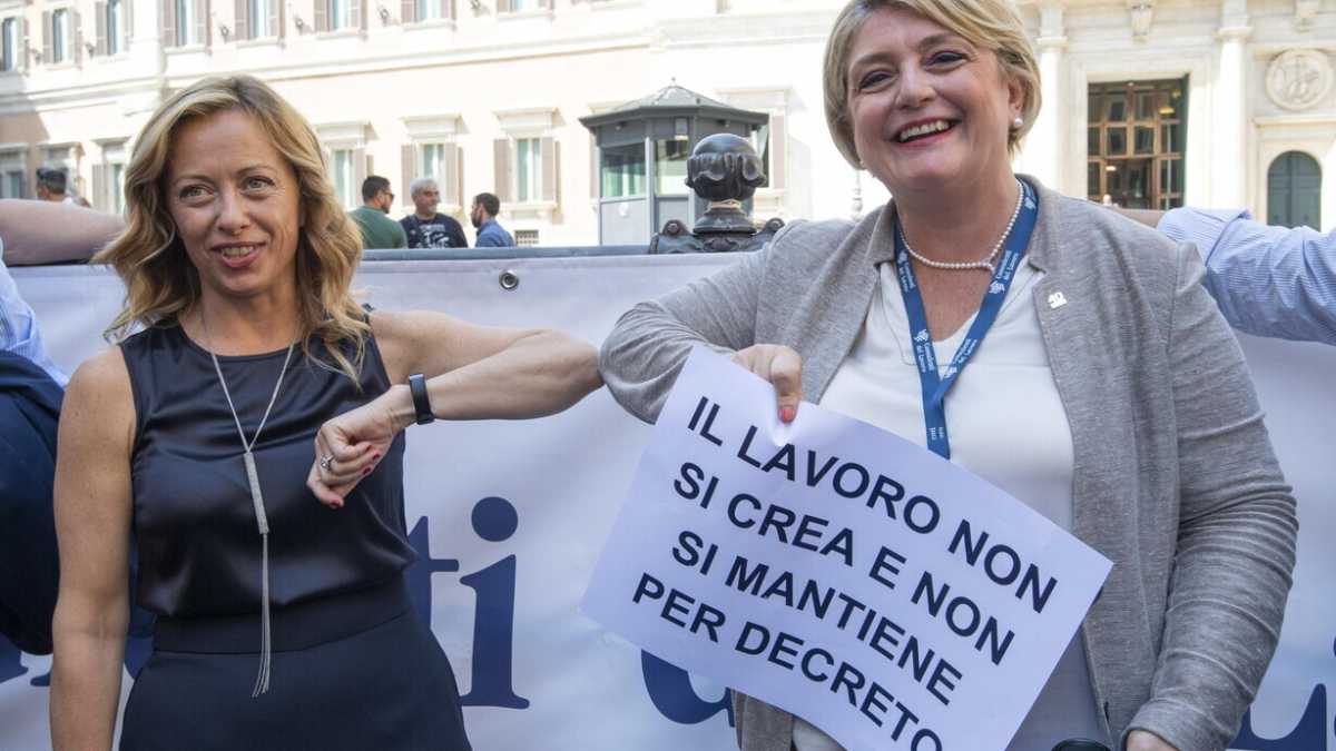 Immagine di Altro che discontinuità sul reddito di cittadinanza. Il governo Meloni proroga (ancora) i navigator