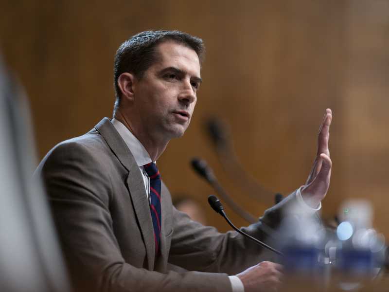 Il 3 6 2020 il Nyt ha pubblicato un saggio di Cotton che esplora l’invocazione dell’Insurrection Act contro i rivoltosi di BLM (Ap/J. Scott Applewhite) <br />