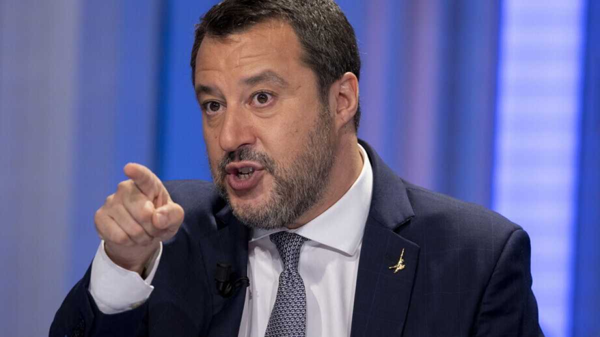 Immagine di Salvini aspetta la manovra per alzare le bandiere, per i fedeli governo e contratti
