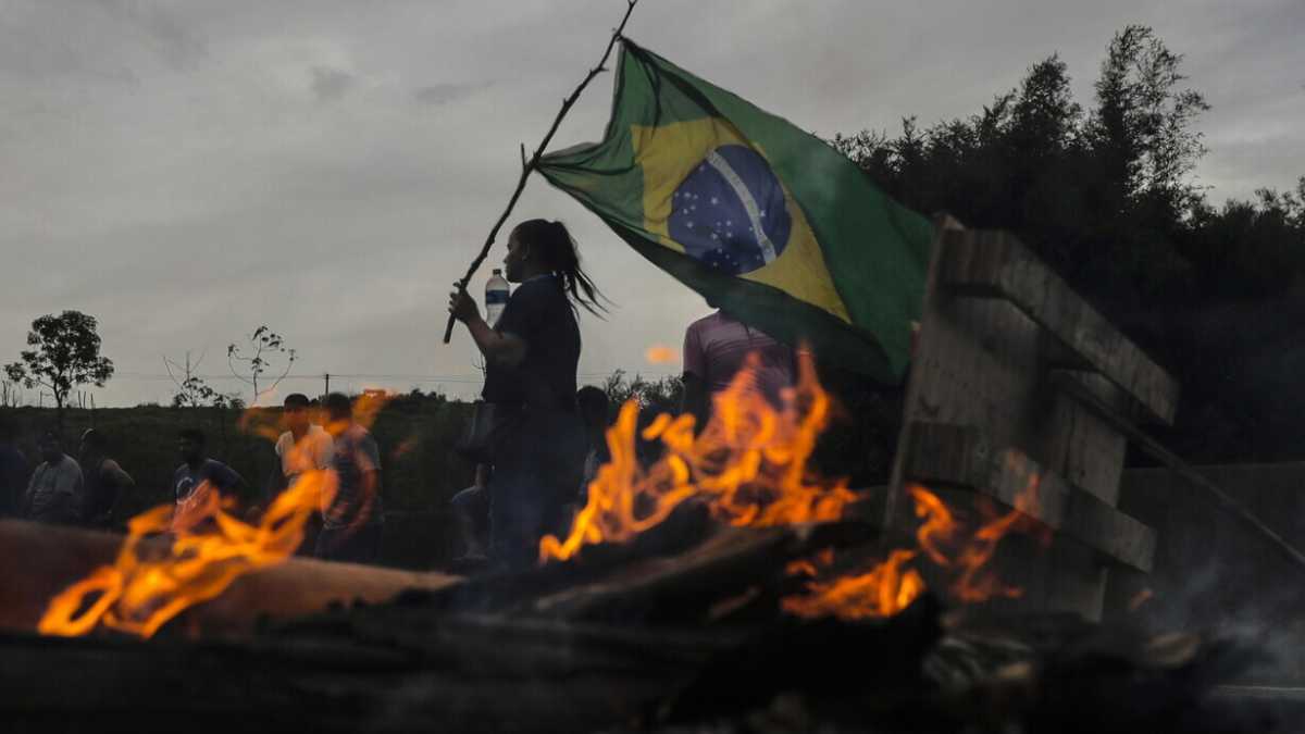 Immagine di Bolsonaro rompe il silenzio e lascia a Lula un Brasile irriconoscibile