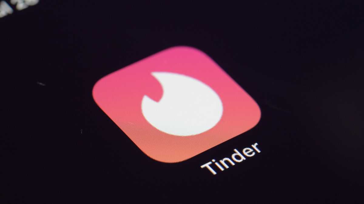 Immagine di Big tech perde i colpi, Tinder no. Sempre più persone pagano per "l'incontro giusto"