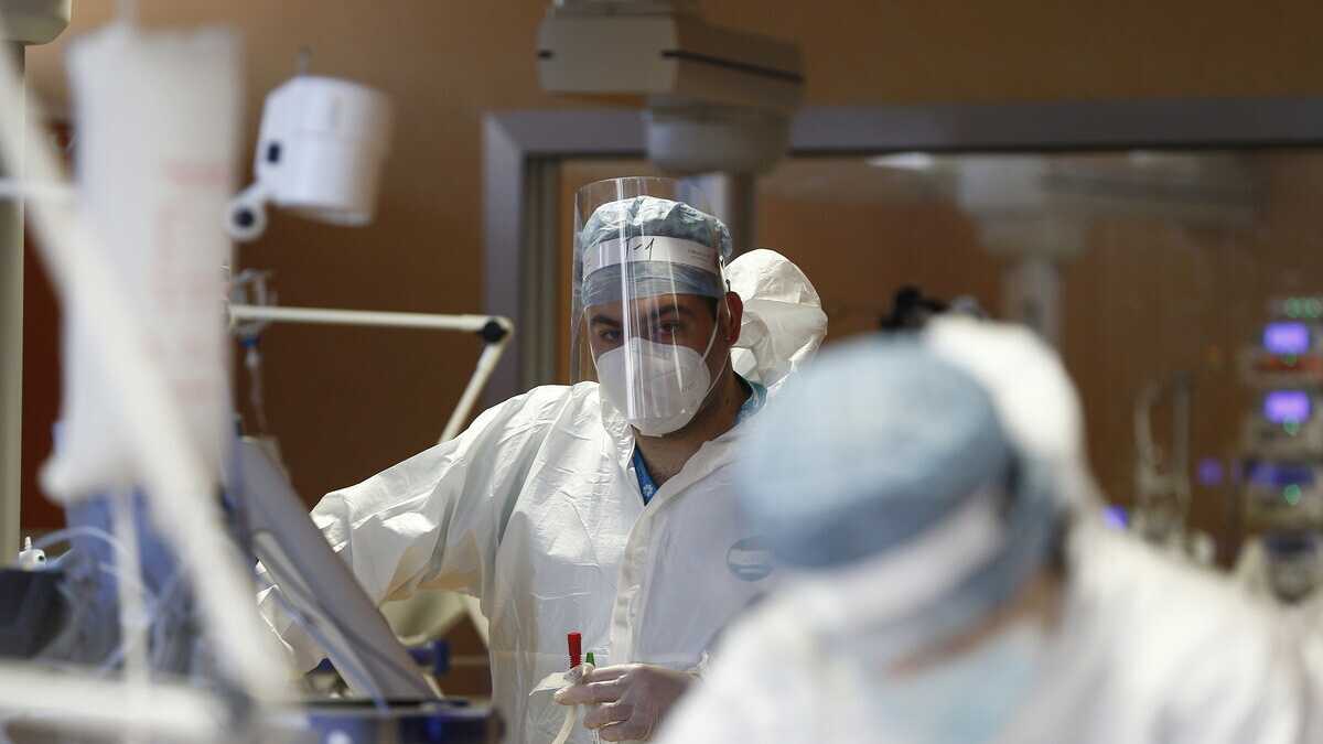 Immagine di Il reintegro dei medici no vax non risolverà la carenza di organico negli ospedali. Ecco cosa serve davvero