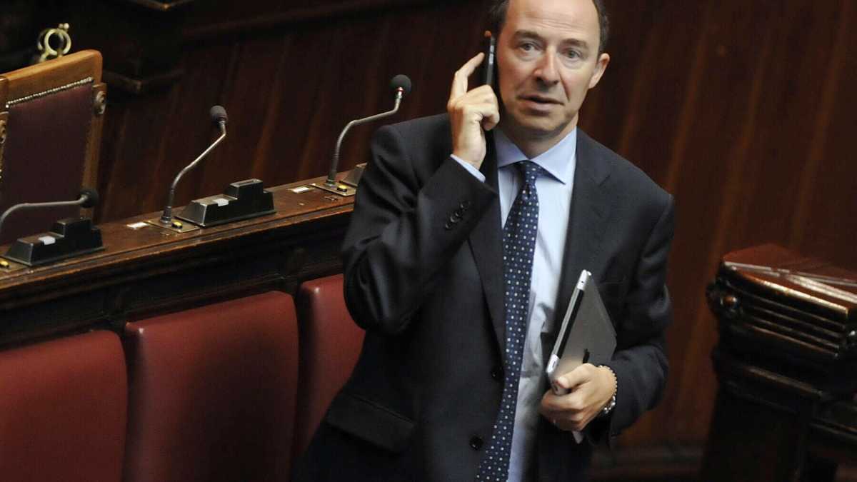 Immagine di Critiche liberali da destra al decreto anti-rave. Parla il senatore Zanettin