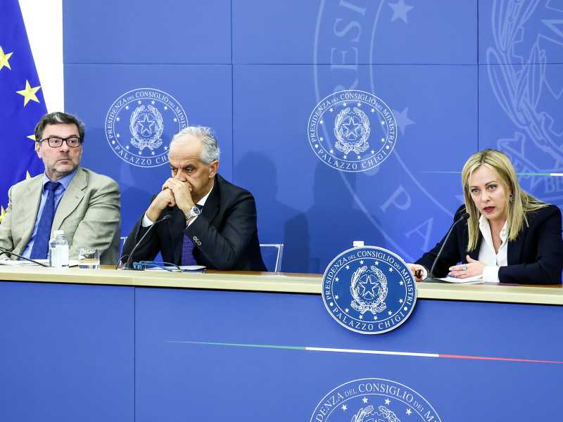 Nadef: Meloni prevede più deficit che crescita rispetto a Draghi