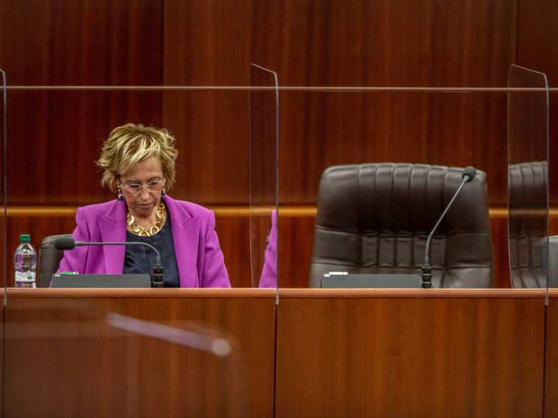 Letizia Moratti spacca la sinistra. Renzi: "Candidiamola". Letta sceglie Cottarelli