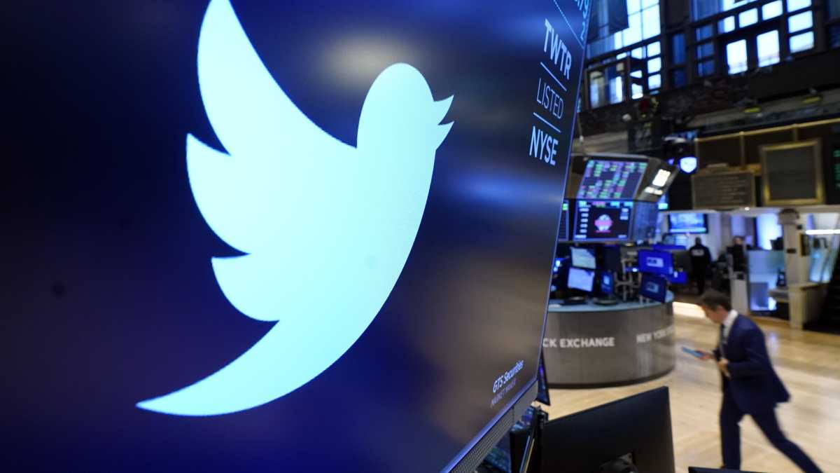 Immagine di Musk e Twitter, Tesla in Cina, Facebook e il trumpismo. Geopolitica social