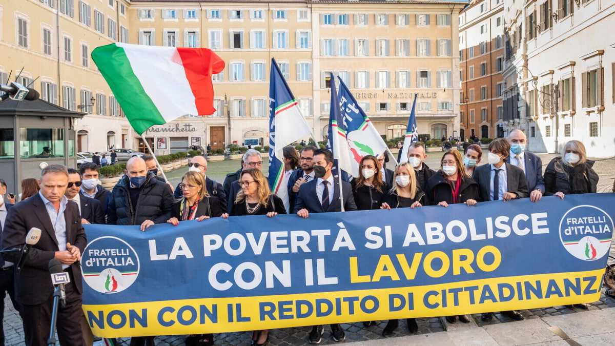 Immagine di La zuffa tra regioni di destra sui navigator: vogliono la proroga, anzi no. Calderone chiede un incontro