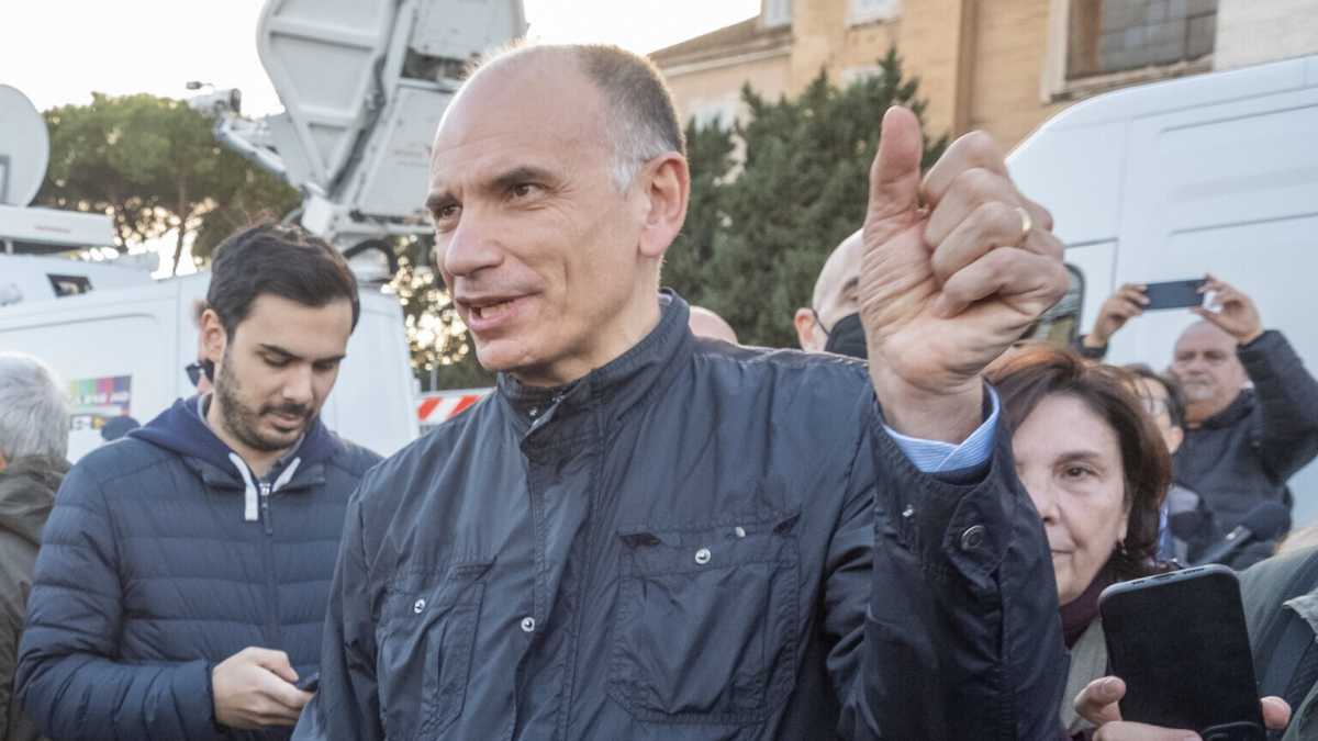 Immagine di Consigli a Letta sulla sede del congresso