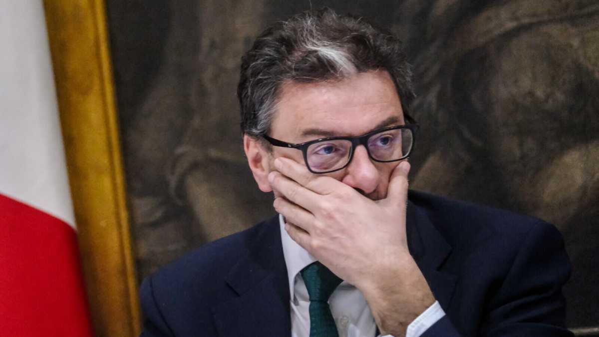 Immagine di Sul Mes Giorgetti si nasconde dietro Draghi e la Germania. Ma il problema sono Salvini e Meloni