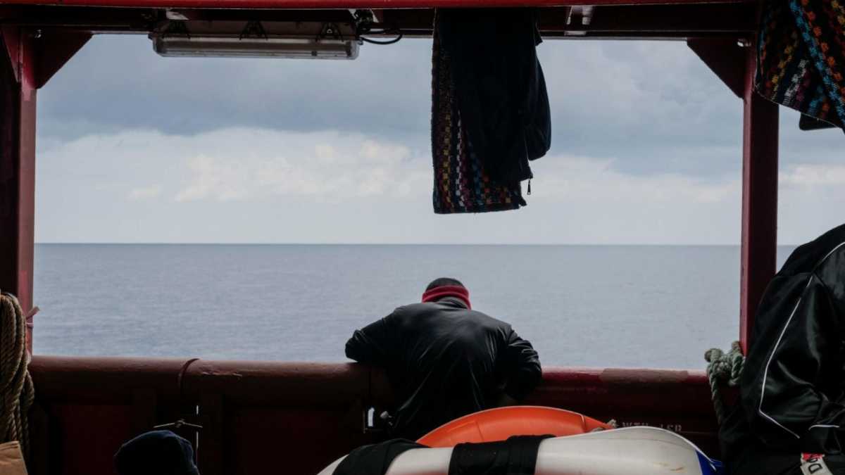 Immagine di La Ocean Viking verso Tolone, ma la Francia lascia in Italia altri 3.500 profughi