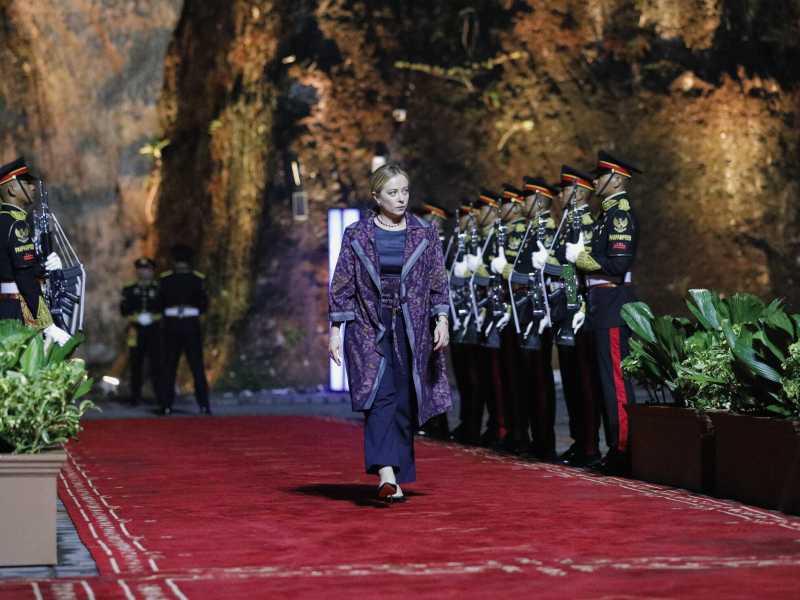 Giorgia meloni alla cena di benvenuto durante il vertice del G20 a Bali (LaPresse)&nbsp;<br />