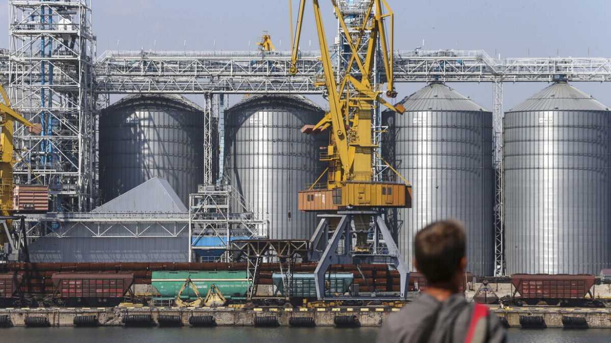 Immagine di La Russia rinnova per altri quattro mesi l'accordo sul grano, ma la pace non c'entra