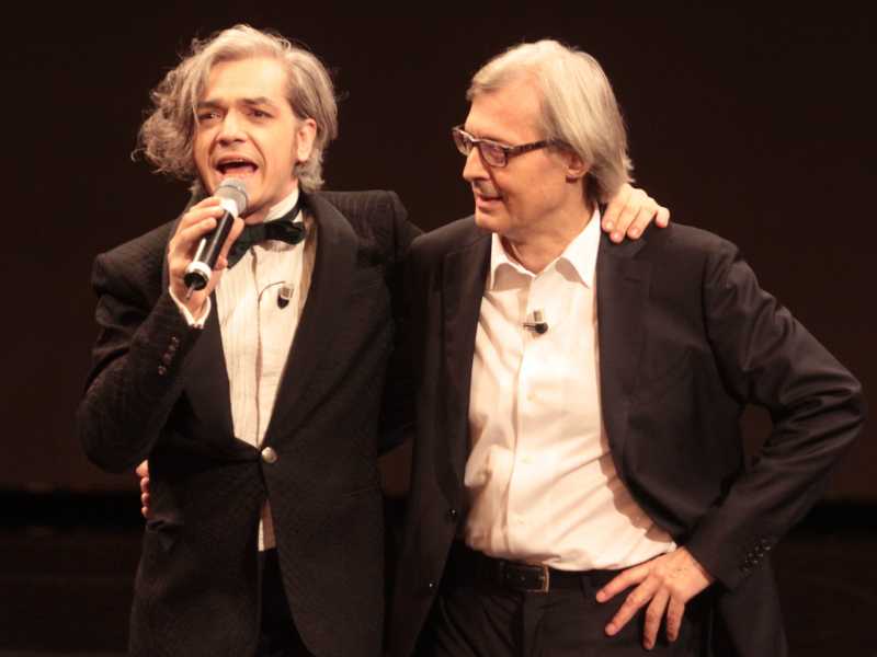 Morgan e Vittorio Sgarbi nel 2011 (LaPresse)