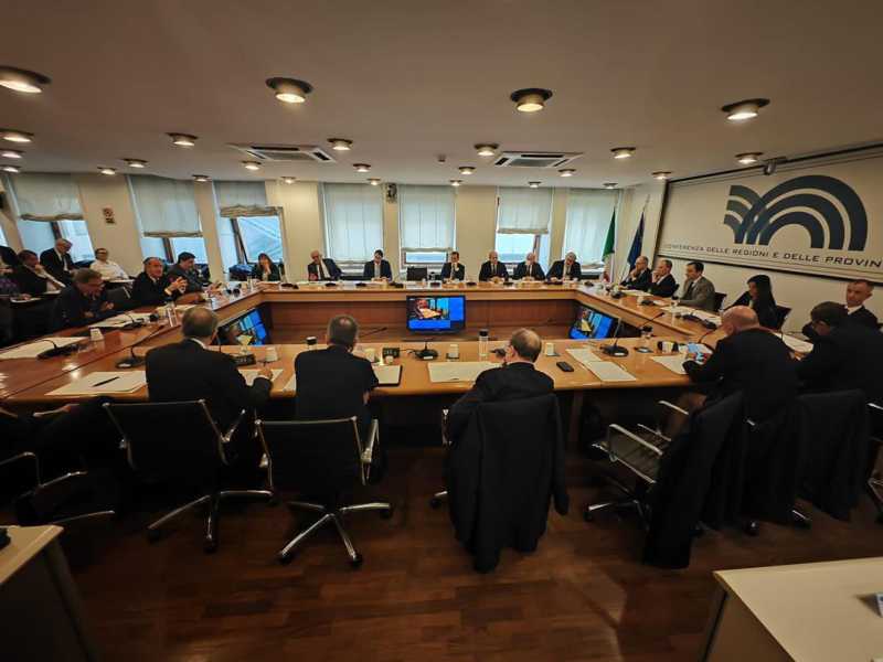 La conferenza delle regioni (Ansa)