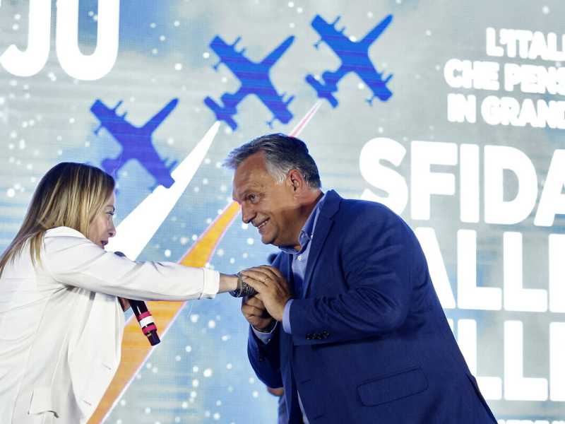 Giorgia Meloni e Viktor Orban ad Atreju nel 2019 (Foto Vincenzo Livieri)&nbsp;<br />