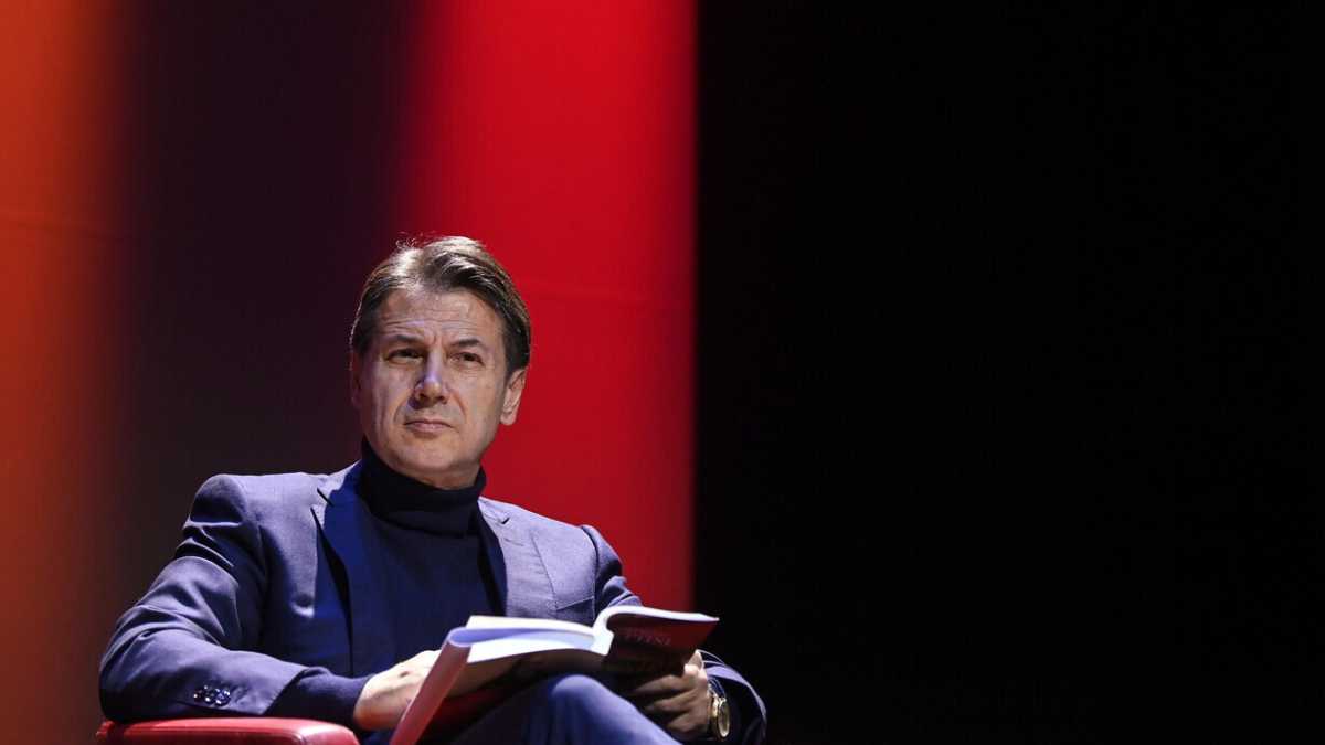 Immagine di Dolorosa ammissione su Conte e la sua leadership pericolosa ma di successo