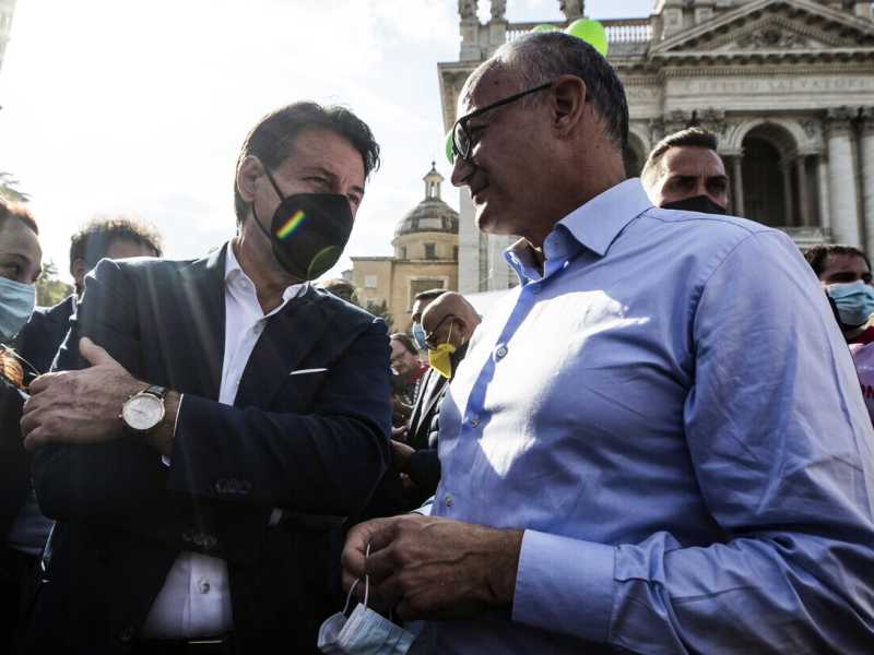 Conte attacca il Pd sul termovalorizzatore: "Sono conservatori". La replica di Gualtieri: "Fai demagogia"